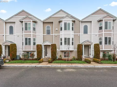 5700 NE 82nd Ave #32F, Vancouver, WA 98662