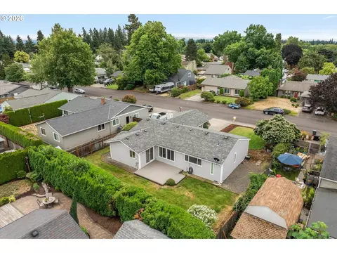 View/Area - 246 SW 9th Ave, Canby, OR 97013 photo 1 of 3