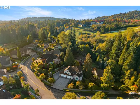 View/Area - 2925 SE Cleveland Dr, Gresham, OR 97080 photo 1 of 4