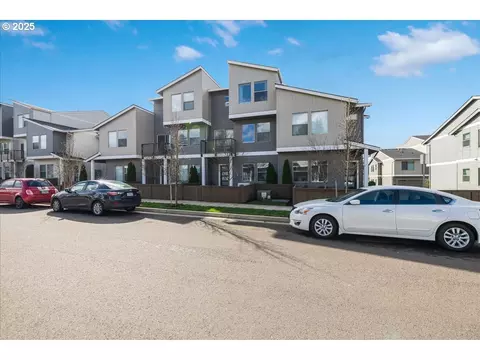 12643 SE Zion St, Damascus, OR 97089