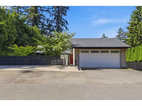 4935 SW 19th Dr, Portland, OR 97239
