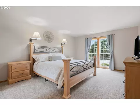 Bedroom - 14633 Ehlen Rd NE, Aurora, OR 97002 photo 1 of 5