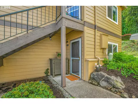 20915 Fawn Ct #43, West Linn, OR 97068