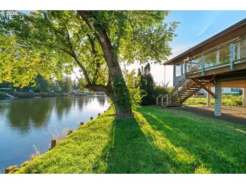 15515 Liars Lair Rd, Nehalem, OR 97131