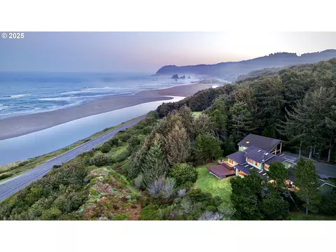 94426 Linda Ln, Gold Beach, OR 97444