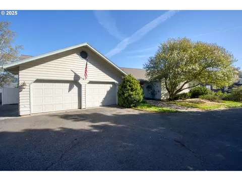 2770 May St, Hood River, OR 97031