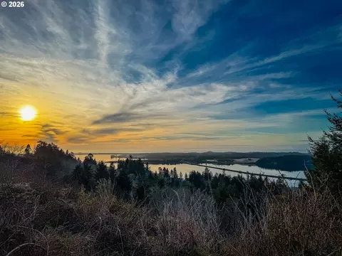 Fiddleback, North Bend, OR 97459 photo 30