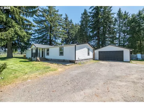 3805 Long St, Sweet Home, OR 97386