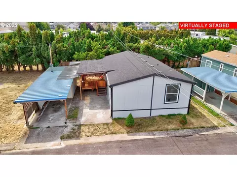 4882 Lancaster Dr #72, Salem, OR 97305