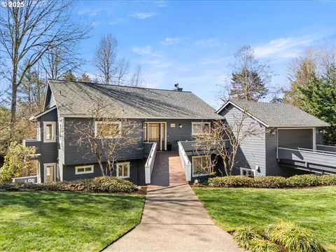 2533 NW 83rd Pl, Portland, OR 97229