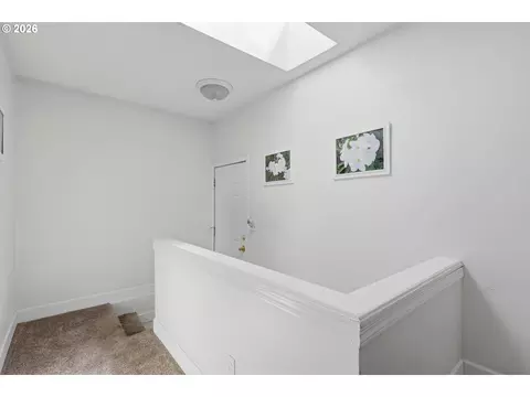 Entry Way - 18232 SE Clinton St, Gresham, OR 97030 photo 1 of 1