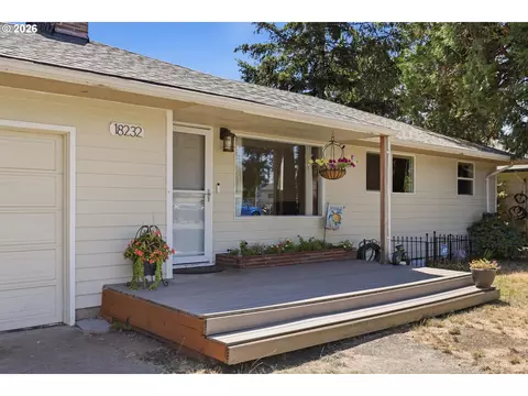 Exterior - 18232 SE Clinton St, Gresham, OR 97030 photo 1 of 5