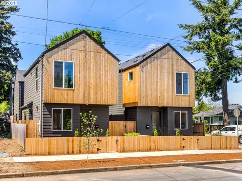 4893 NE Cesar E Chavez Blvd, Portland, OR 97211