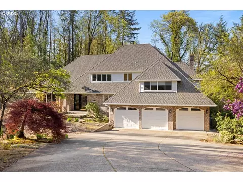 6230 SW Patton Rd, Portland, OR 97221