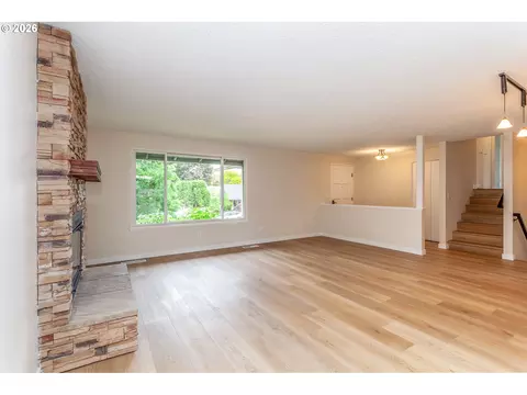 Living - 2500 SW 15th St, Gresham, OR 97080 photo 2 of 6