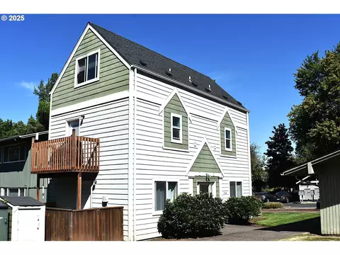 2146 W 16th Ave, Eugene, OR 97402