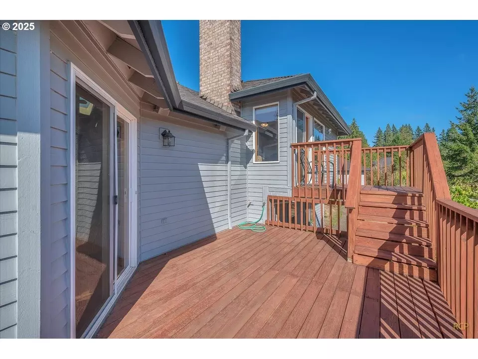 Exterior - 59720 Oliver Heights Ln, Saint Helens, OR 97051 photo 7 of 11