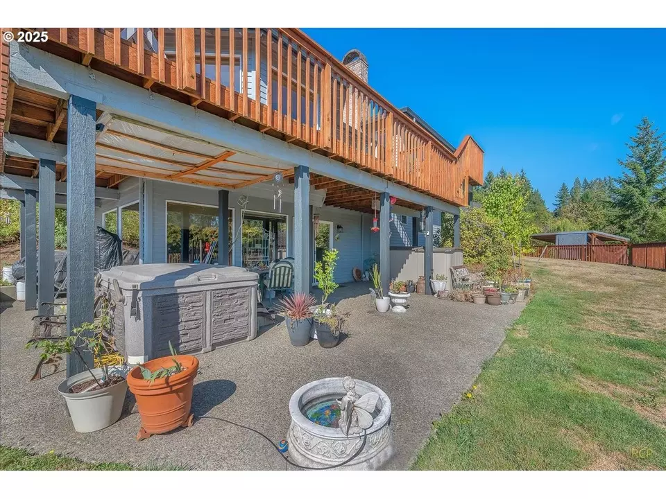 Exterior - 59720 Oliver Heights Ln, Saint Helens, OR 97051 photo 8 of 11