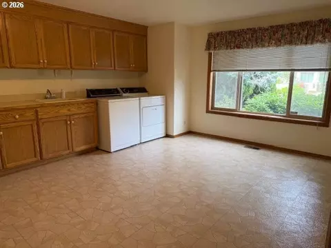 Other - 1344 Regency Dr, Eugene, OR 97401 photo 3 of 5