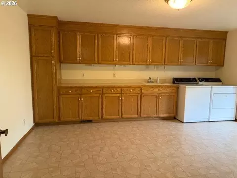 Other - 1344 Regency Dr, Eugene, OR 97401 photo 4 of 5