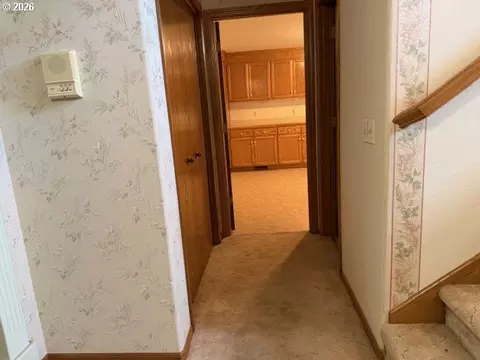 Entry Way - 1344 Regency Dr, Eugene, OR 97401 photo 2 of 2