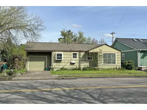 2775 Hilyard St, Eugene, OR 97405