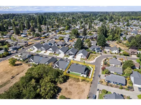 View/Area - 544 Buster Ln, Eugene, OR 97404 photo 2 of 3