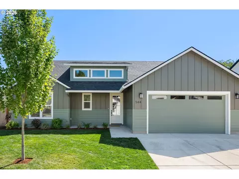 Exterior - 544 Buster Ln, Eugene, OR 97404 photo 3 of 12