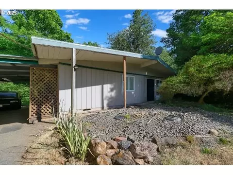 93099 Marcola Rd, Marcola, OR 97454