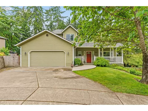 6828 Holly St, Springfield, OR 97478