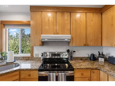 Kitchen - 407 Huskey Rd, Mosier, OR 97040 photo 4 of 4