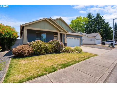 415 W Sunrise Dr, Jefferson, OR 97352