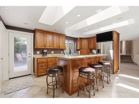 Kitchen - 3446 Breezewood Ave, Eugene, OR 97405 photo 1 of 7