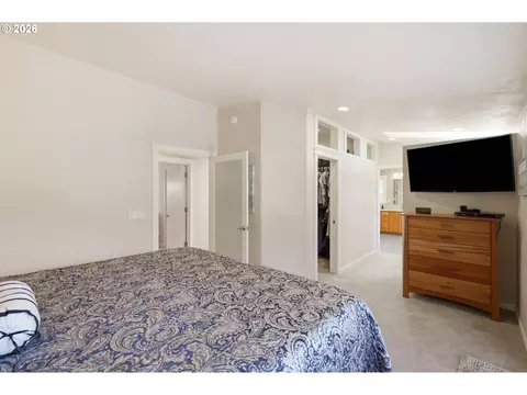 Bedroom - 3446 Breezewood Ave, Eugene, OR 97405 photo 1 of 3