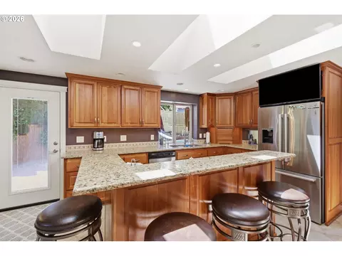 Kitchen - 3446 Breezewood Ave, Eugene, OR 97405 photo 2 of 7