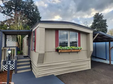 620 SE 2nd Ave #12, Canby, OR 97013