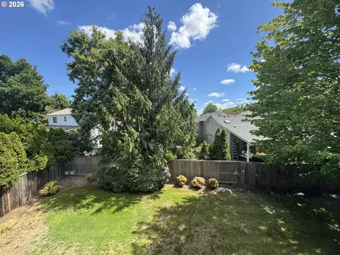 Exterior - 3988 Century Dr, Eugene, OR 97402 photo 5 of 12