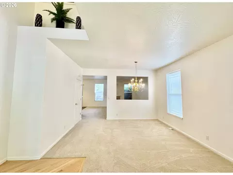 Living - 3988 Century Dr, Eugene, OR 97402 photo 1 of 10