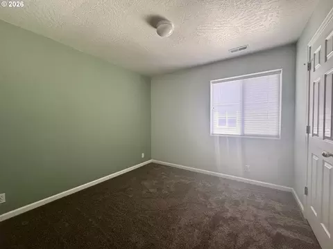 Bedroom - 3988 Century Dr, Eugene, OR 97402 photo 5 of 8