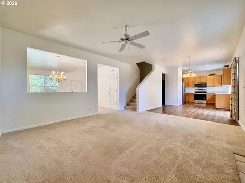 Living - 3988 Century Dr, Eugene, OR 97402 photo 7 of 10