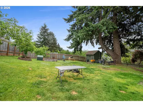 Exterior - 710 NE St, Willamina, OR 97396 photo 3 of 5