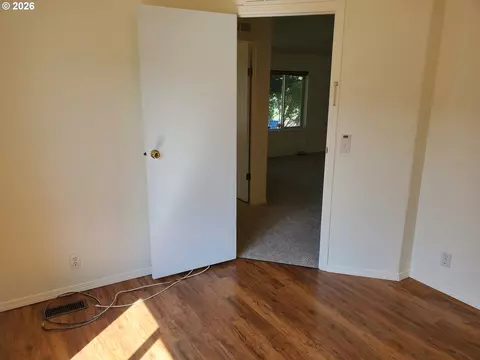 Bedroom - 1376 David Ave, Eugene, OR 97404 photo 3 of 5