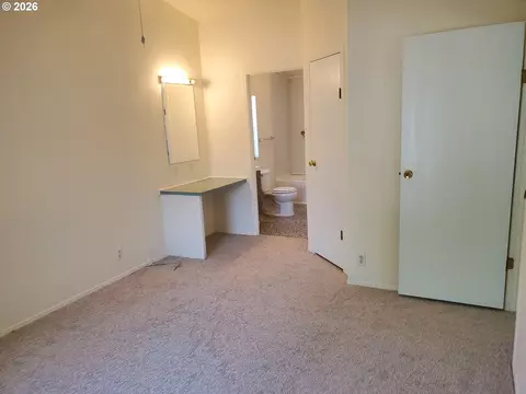 Bedroom - 1376 David Ave, Eugene, OR 97404 photo 1 of 5