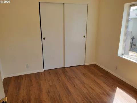 Bedroom - 1376 David Ave, Eugene, OR 97404 photo 2 of 5