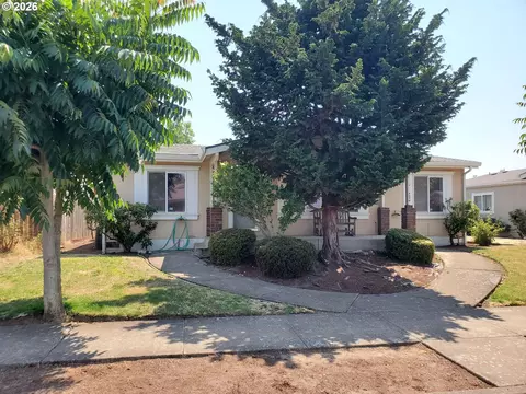 1376 David Ave, Eugene, OR 97404