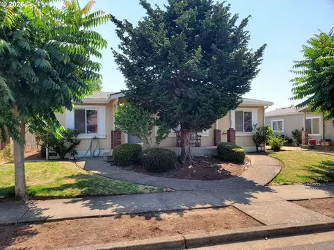 Exterior - 1376 David Ave, Eugene, OR 97404 photo 6 of 6