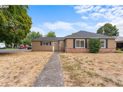4005 NW Grant St, Vancouver, WA 98660