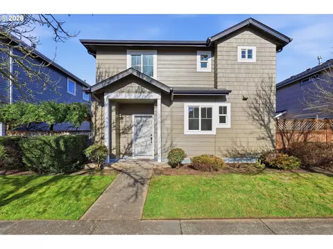 5243 Wales Dr, Eugene, OR 97402