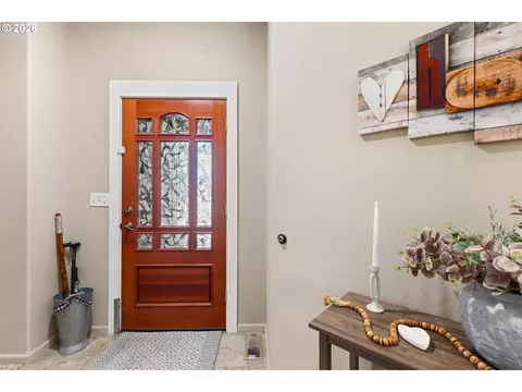 Entry Way - 160 Spear Ln, Yoncalla, OR 97499 photo 1 of 2