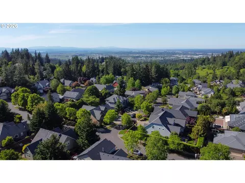View/Area - 3297 Jayhawk Ct, Eugene, OR 97405 photo 4 of 4